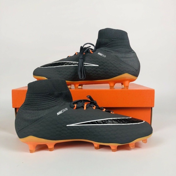 Nike Phantom 3 Pro DF FG Soccer Cleats - Picture 2 of 6